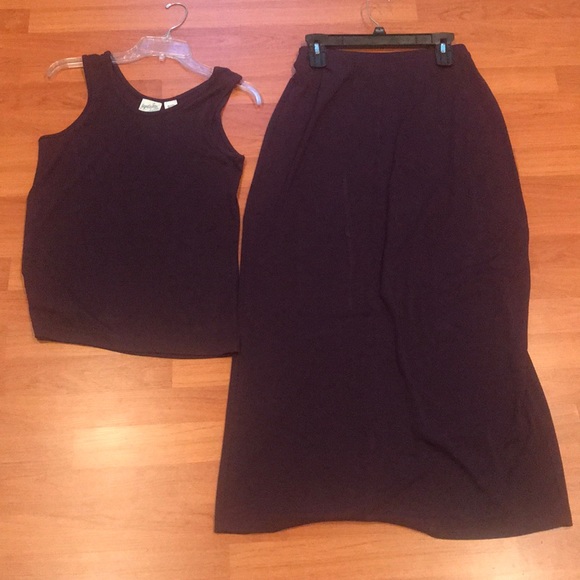 Top & matching skirt - Picture 4 of 8